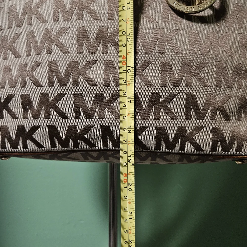 MICHAEL‎ KORS BROWN MEDIUM CARRYALL TOTE JET SET TRAVEL GRAPHIC LOGO BAG - Picture 8 of 16